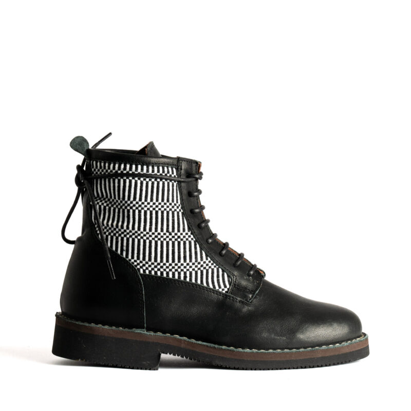 Stivaletto donna tessuto sardo Bertula