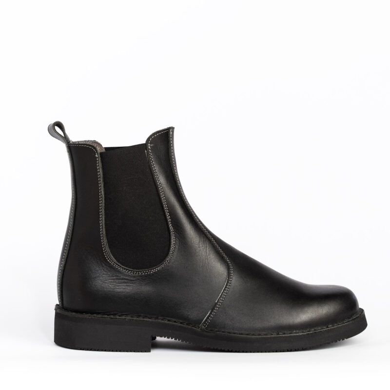 Cosingius modello Terranoa pelle nera suola rigata