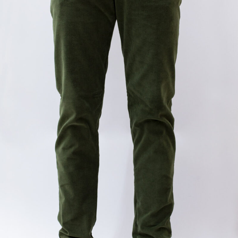 Pantalone-in-velluto-sardo-verde-scuro